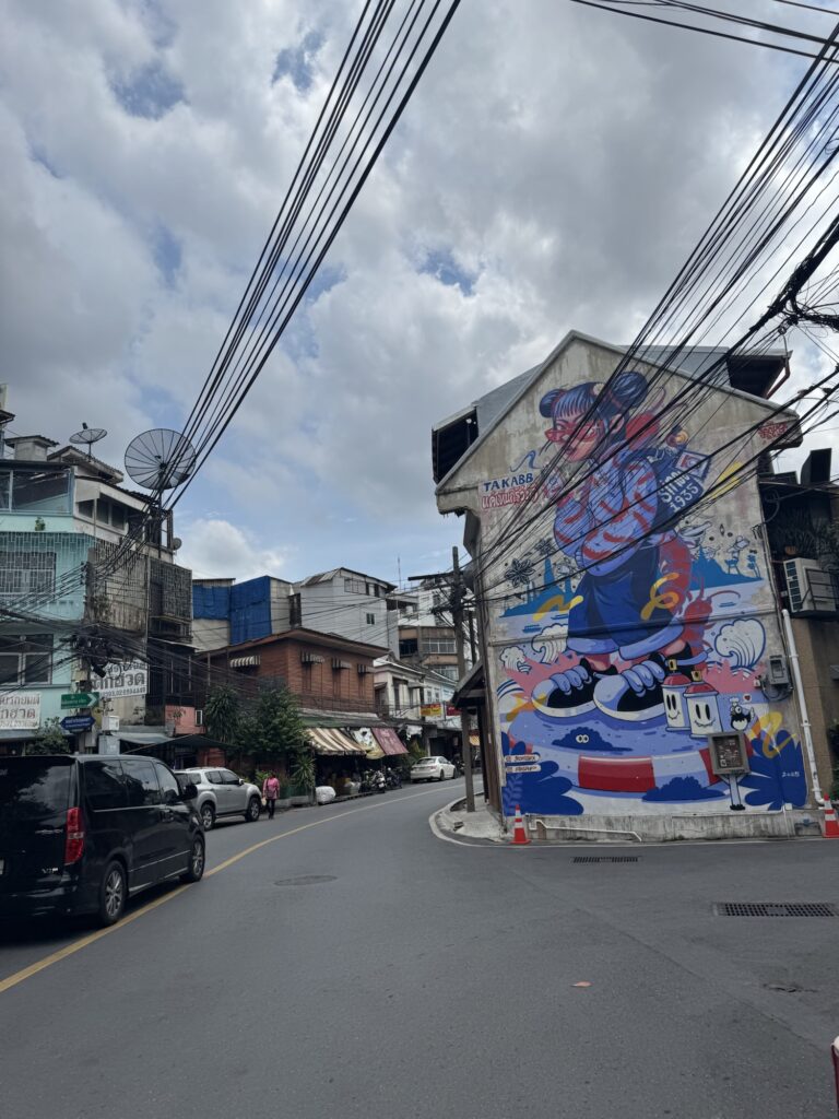 ソンワット通り壁画