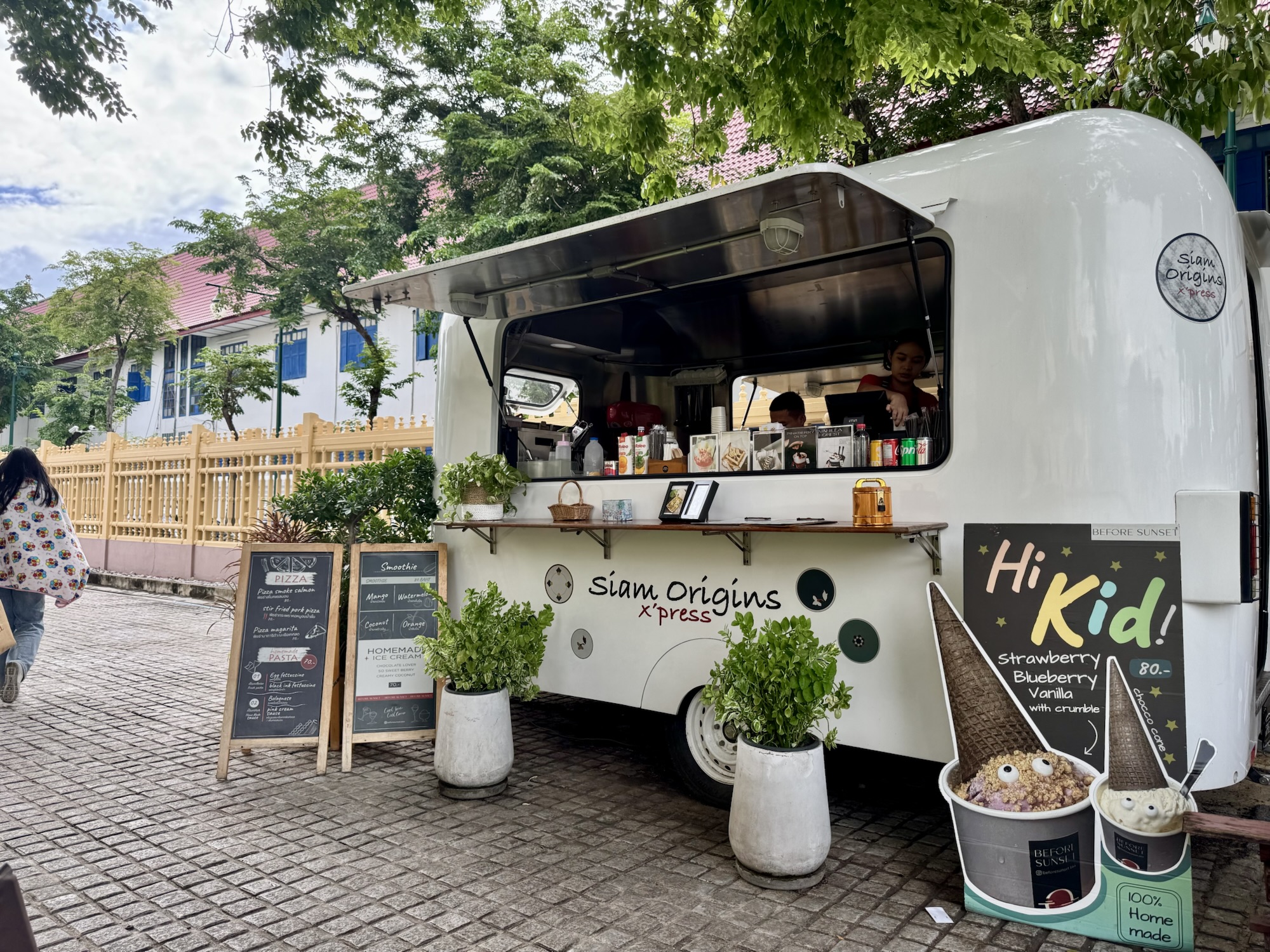 サイアム博物館のキッチンカー