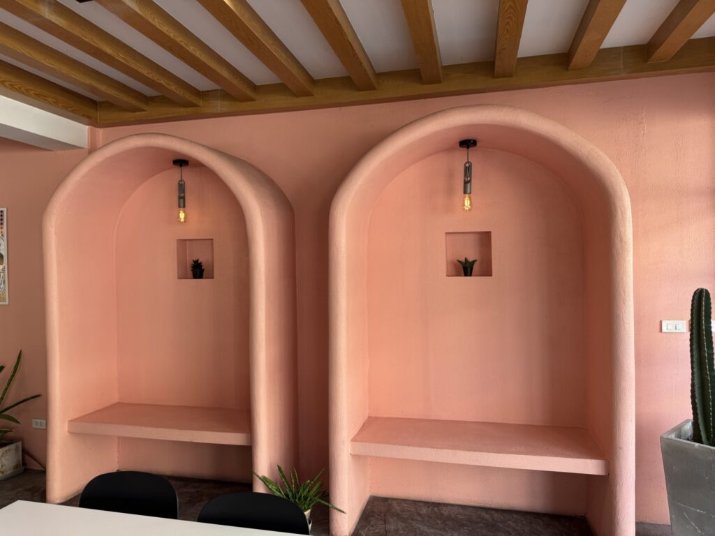 ウドムスック　カフェ