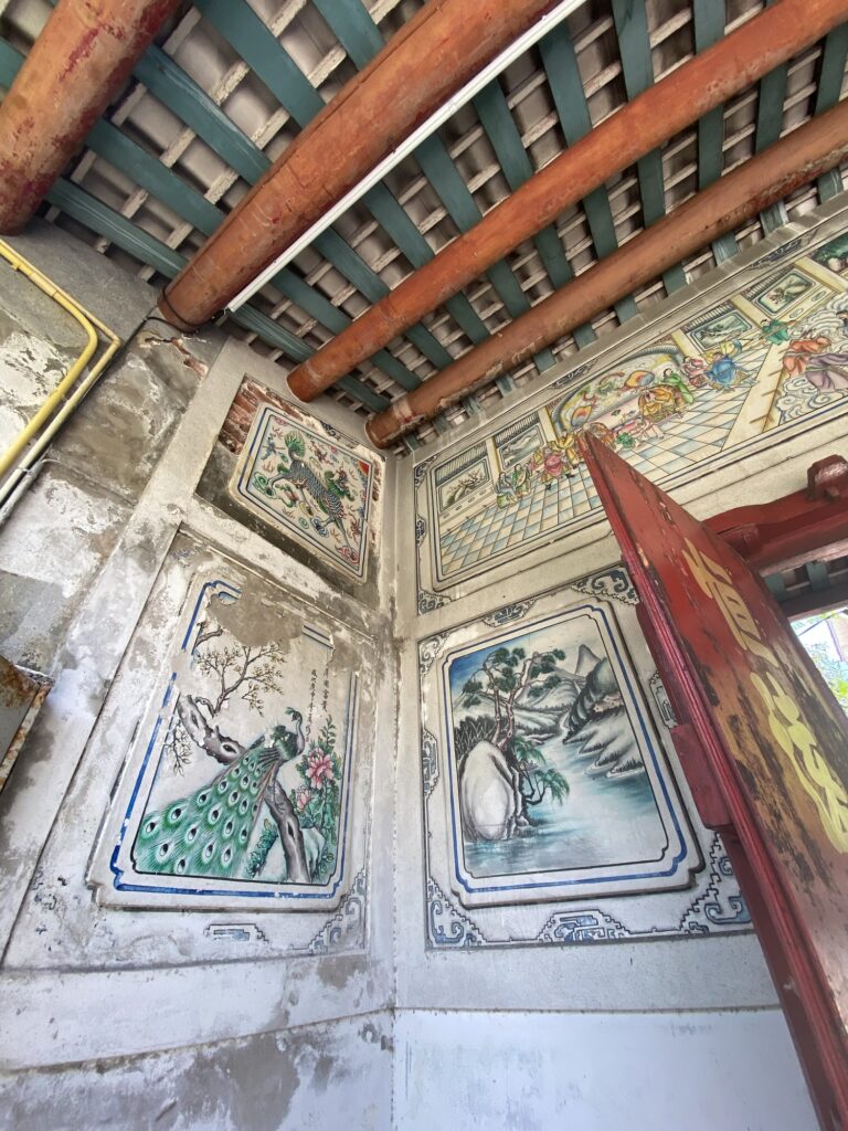 タラートノーイ