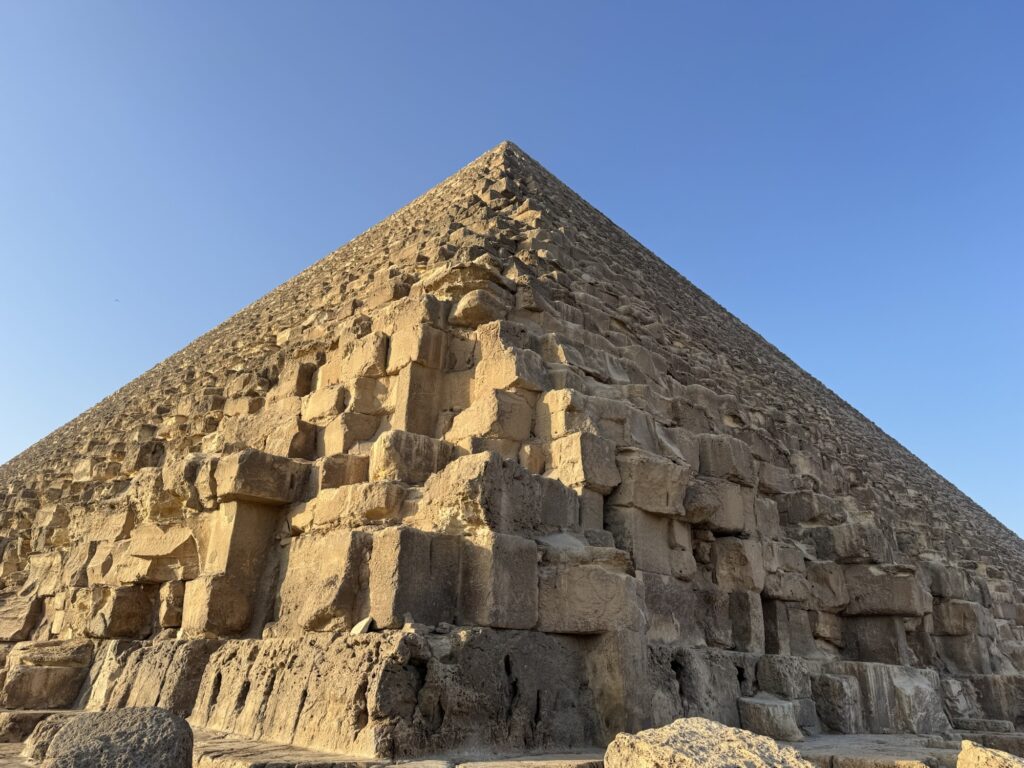 ピラミッド　ギザ