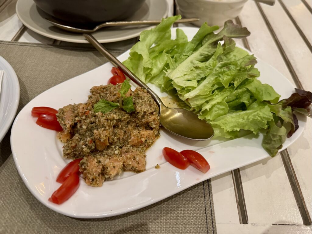 マザーメイアイキッチン　mother may i kitchen メニュー　サーモン