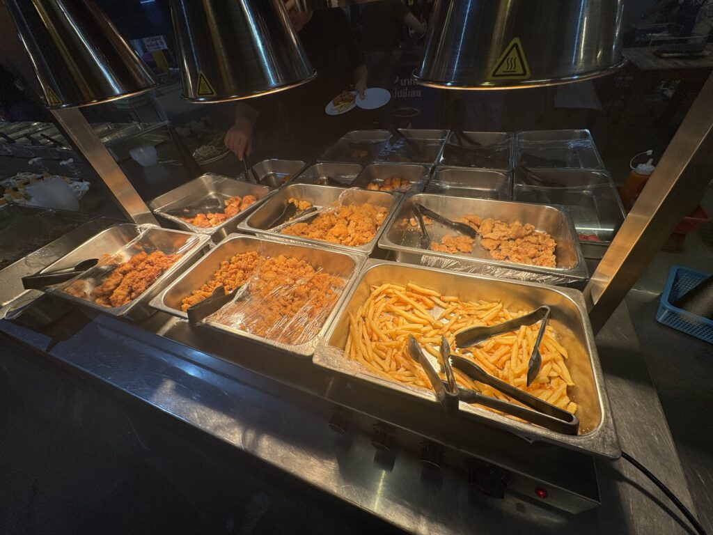 ソムバットムーガタ　揚げ物