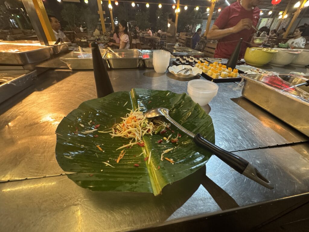 ソムタム　少ない写真でごめんなさい！